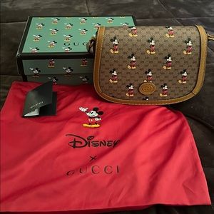 Authentic Gucci x Disney Shoulder Bag